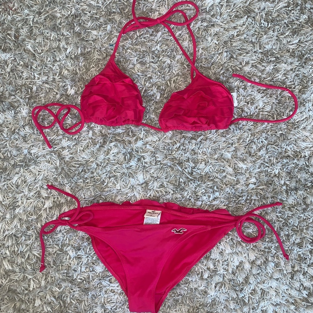 Hollister ruffle bikini set small / medium